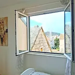 Διαμέρισμα Doris *